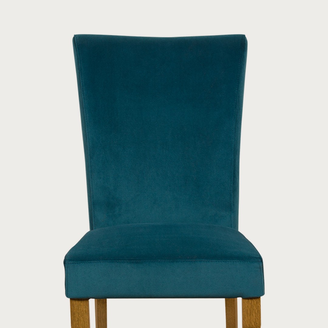 trpezariska-stolica-mona-mahagoni-furniture-1 trpezariska stolica vo tirkiz stol i buka nogarki