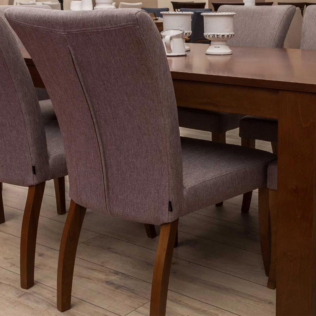 trpezariska-stolica-mona-mahagoni-furniture-2 trepzariski set so drvo buka i lila stof