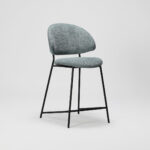 Bar chair with metal legs